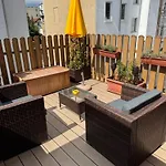 Gästewohnung Mit Privater Dachterrasse Zentrumsnahe Lage Apartment
