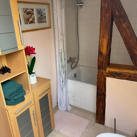 Apartment Gaestewohnung Mit Privater Dachterrasse Zentrumsnahe Lage