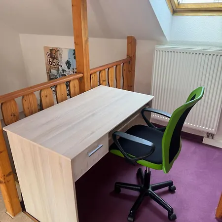 Sonnendeck - Zentral Mit Privater Dachterrasse アパート ゲーラ